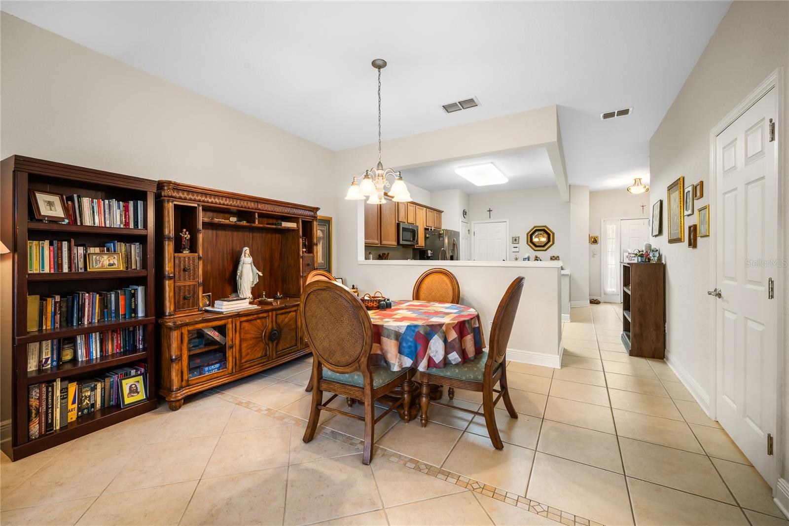 REGENCY OAKS UNIT THREE - Residential