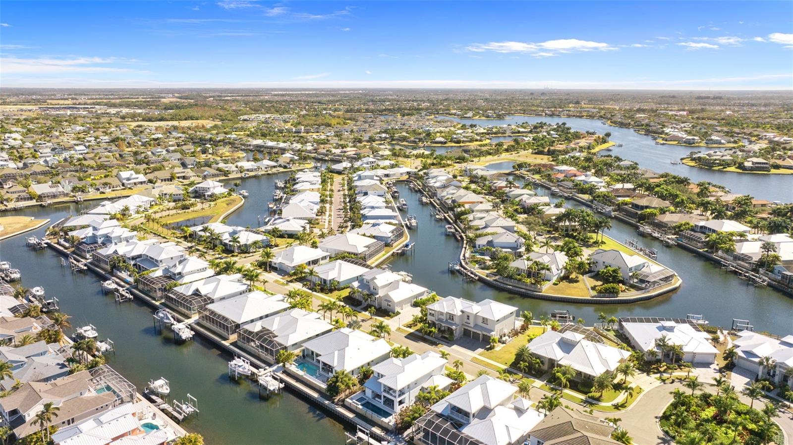 MIRABAY PH 2A-3 - Residential