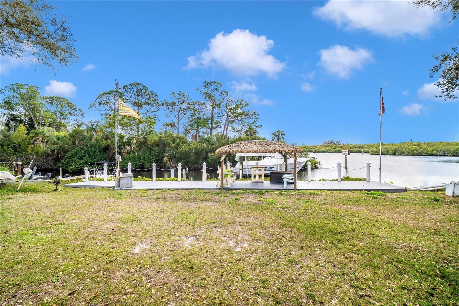 MAGNOLIA MANOR RIVER SEC - Residential