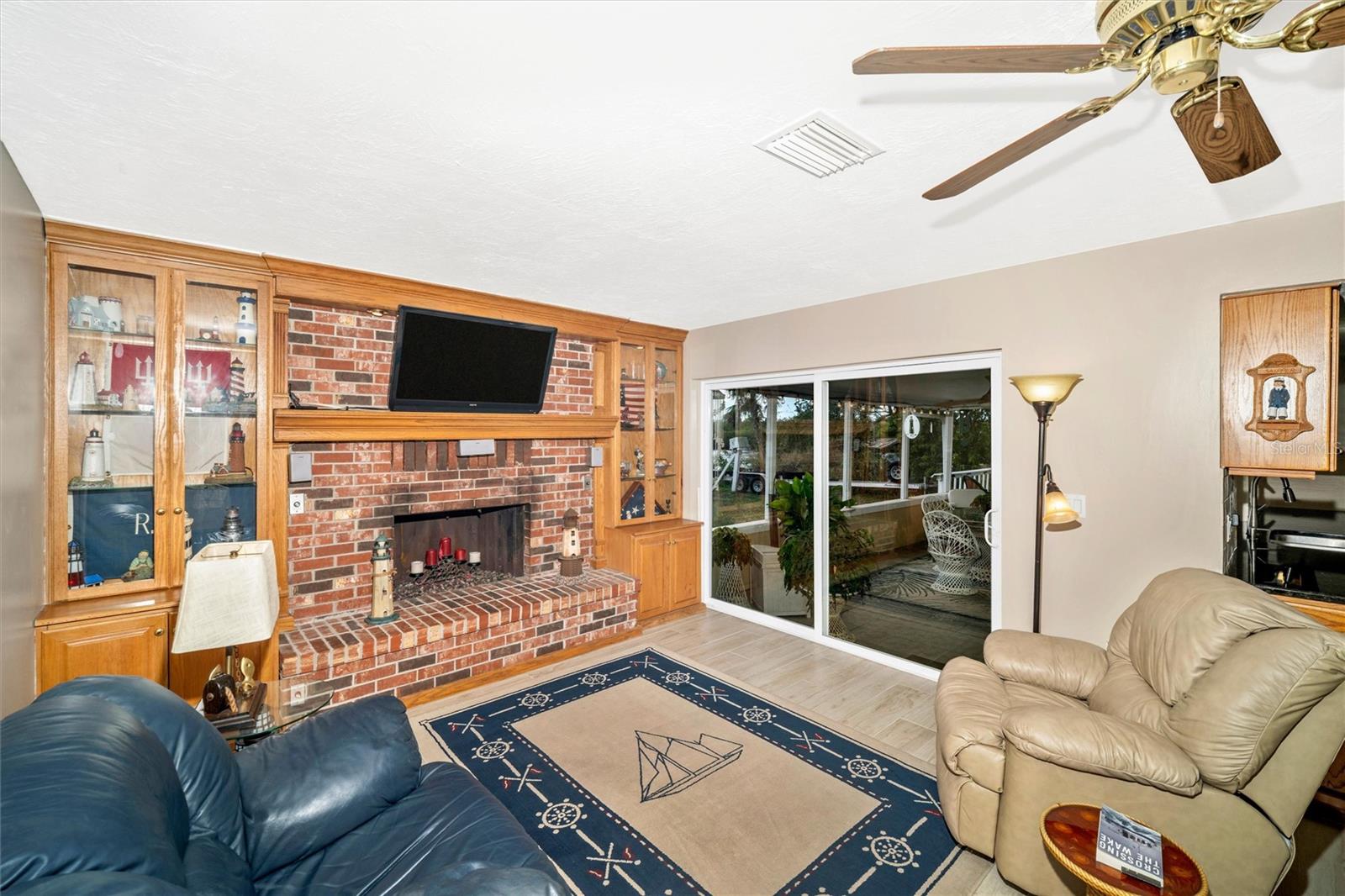 MAGNOLIA MANOR RIVER SEC - Residential