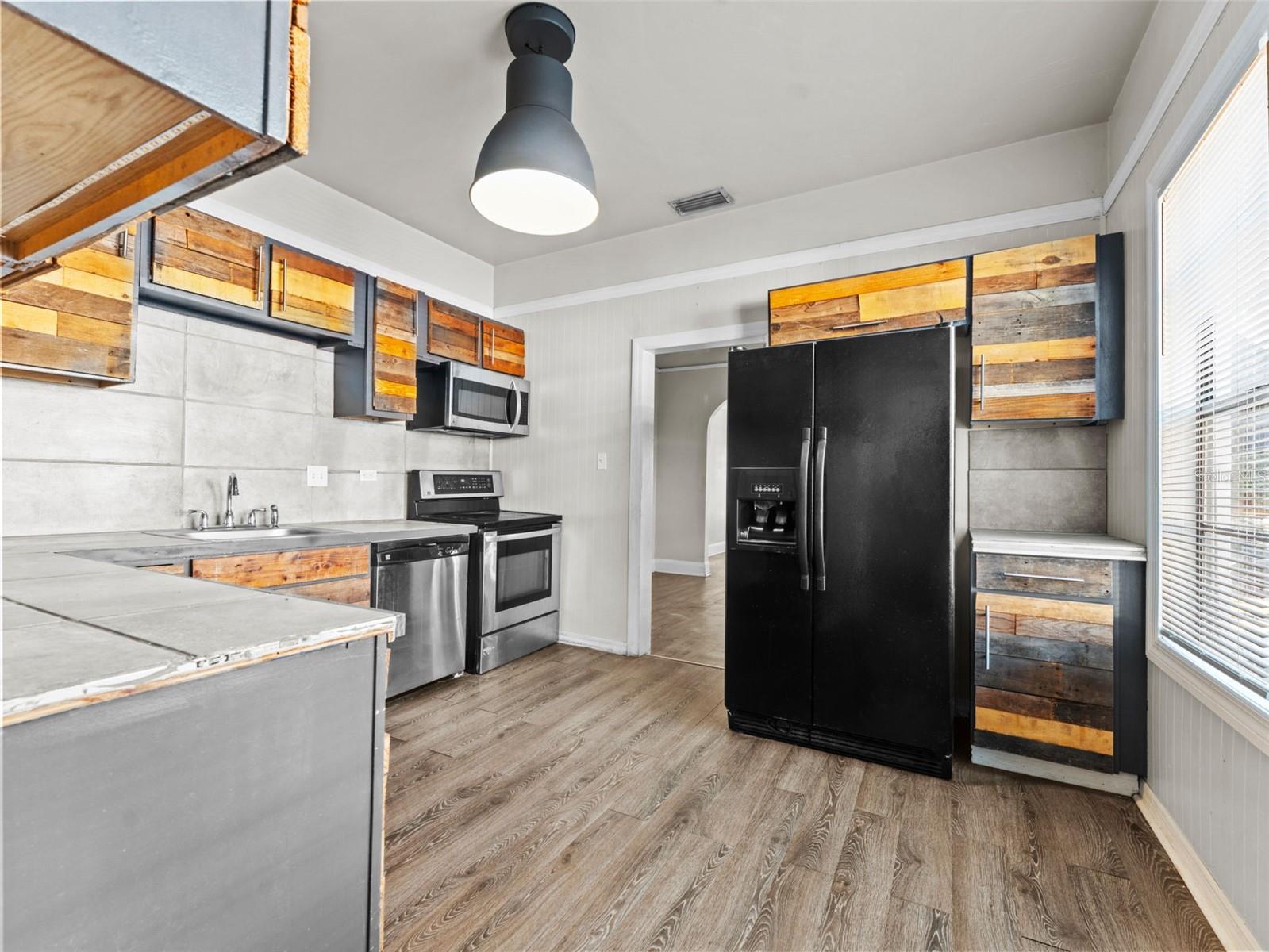 BENJAMINS ADD TO WEST TA - Residential