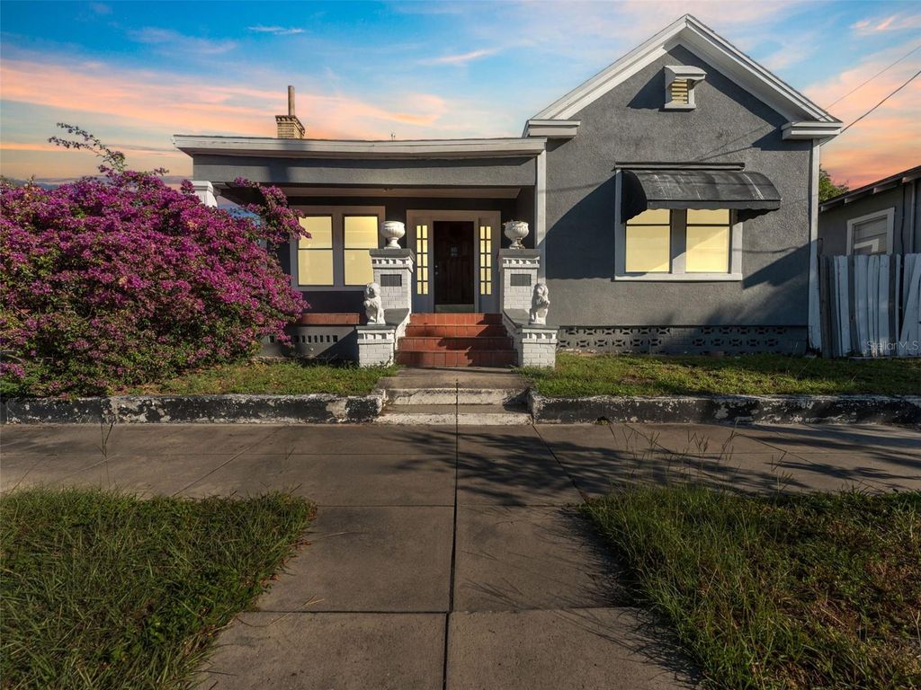 Photo of 2309 W La Salle Street, Tampa, FL 33607 (MLS # TB8440609)