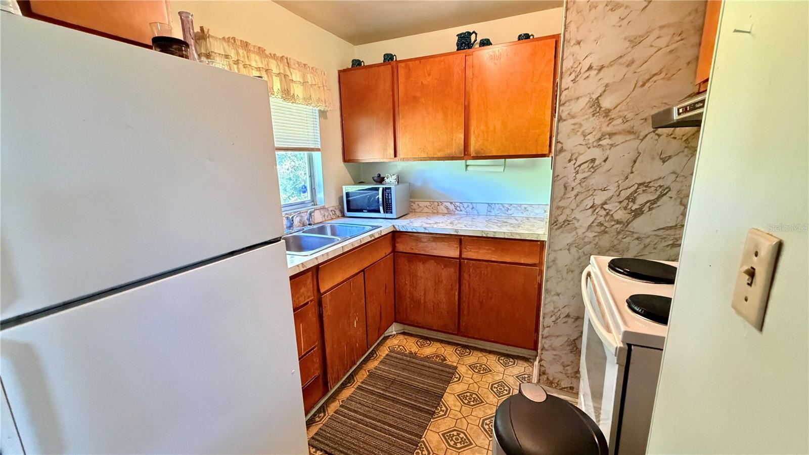 LAKE MANN ESTATES - Residential