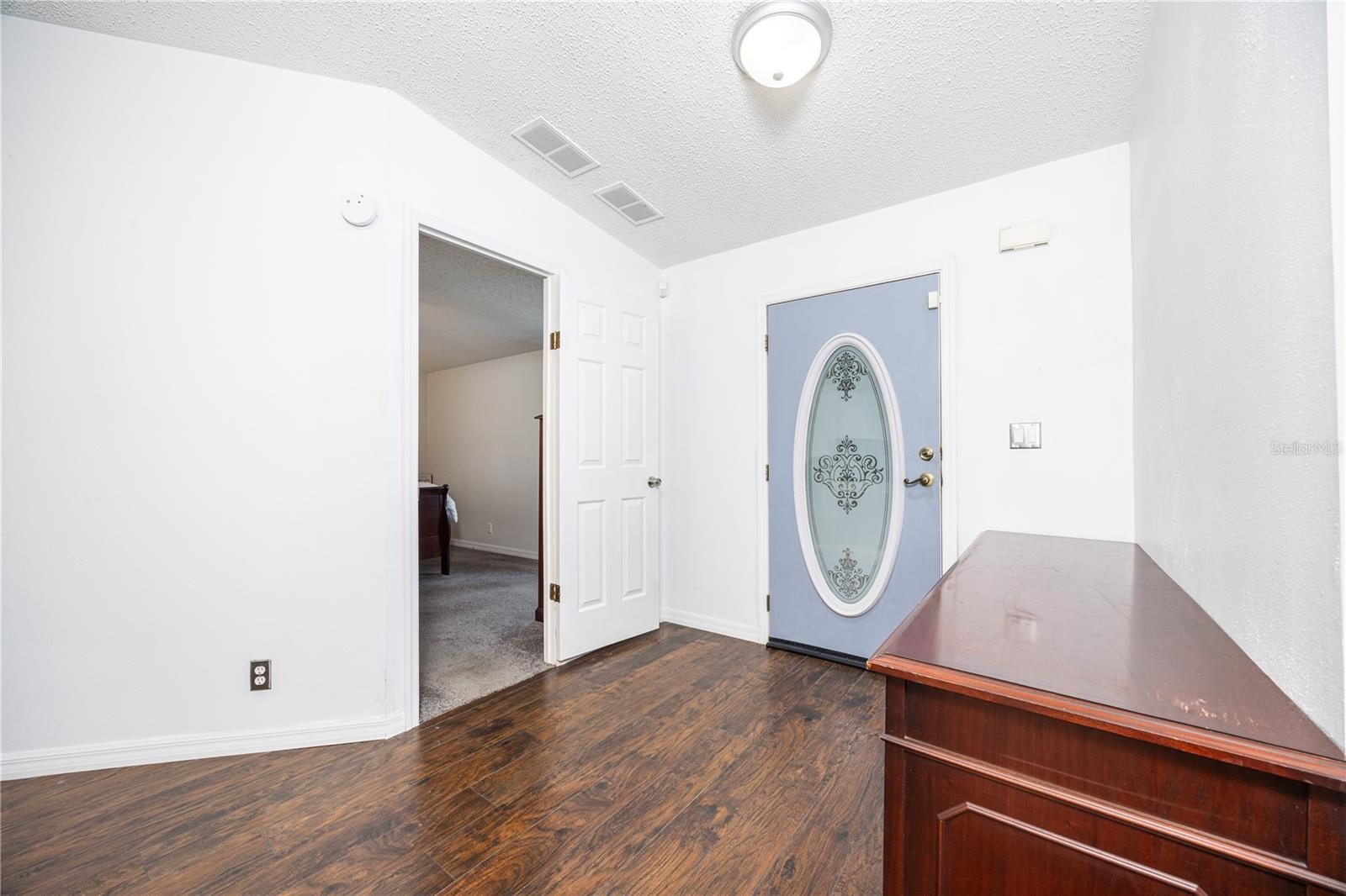 GRAVELY WOODS - Residential