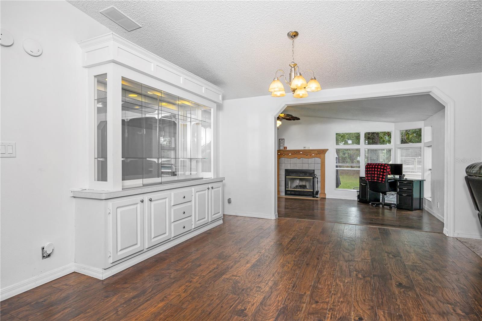 GRAVELY WOODS - Residential