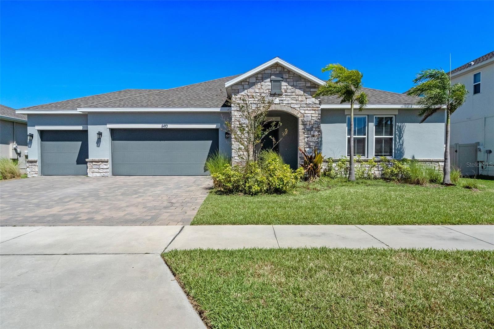 690 BLUE CITRUS LANE
