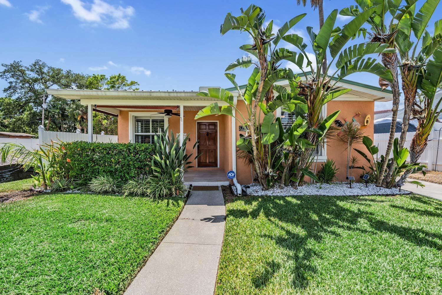 DAVIS ISLANDS PB10 PG52 TO 57 - Residential