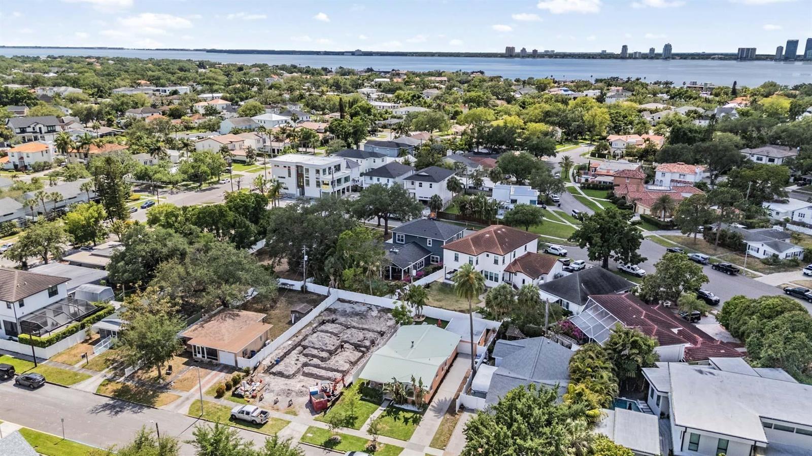 DAVIS ISLANDS PB10 PG52 TO 57 - Residential
