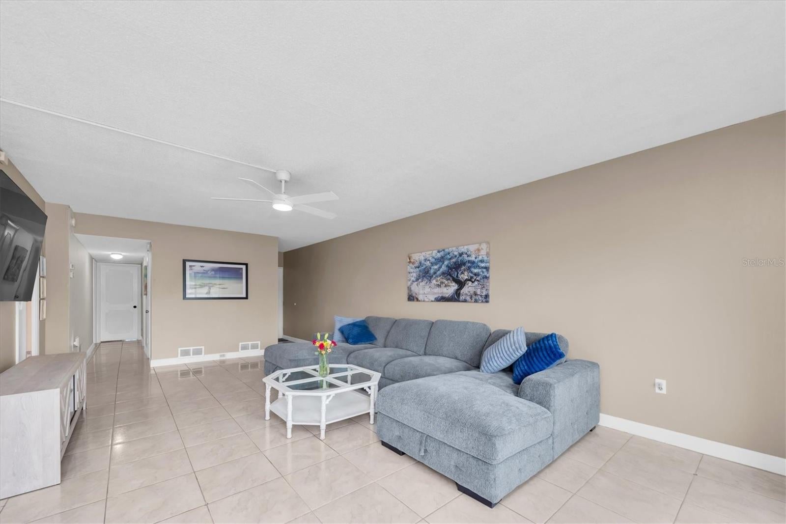 1655 S HIGHLAND AVENUE J194