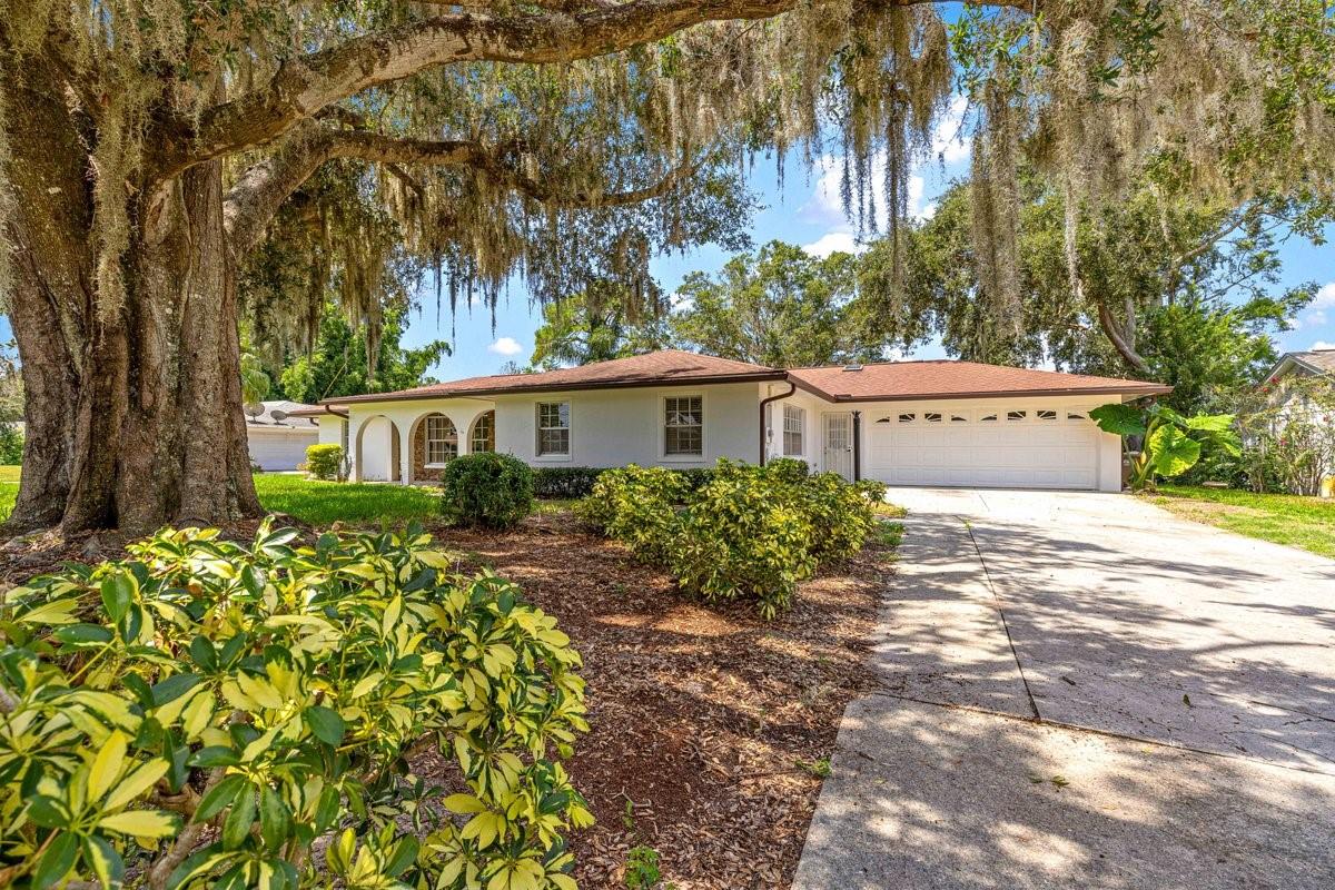 3052 PINE COVE PLACE