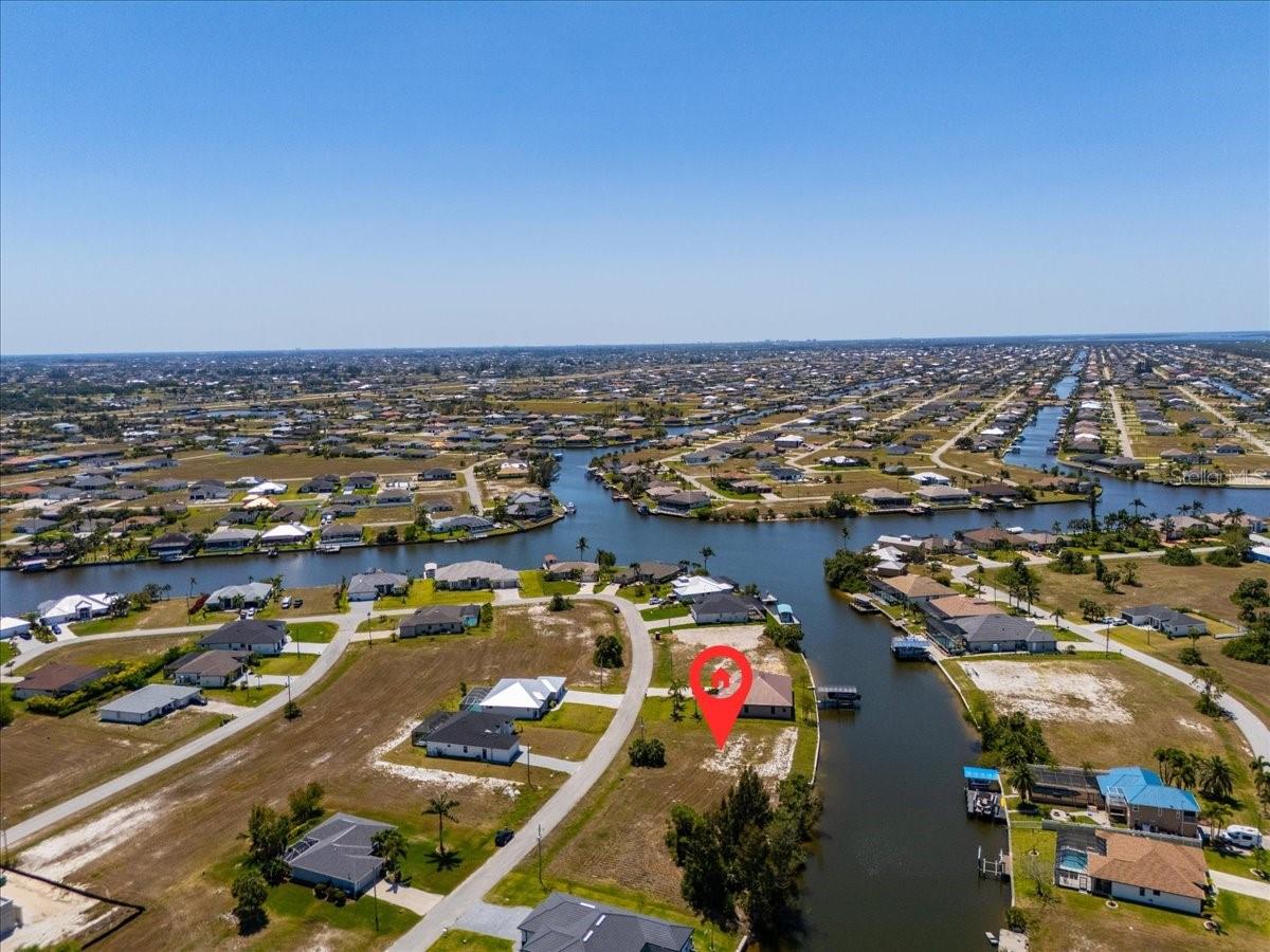 CAPE CORAL - Land