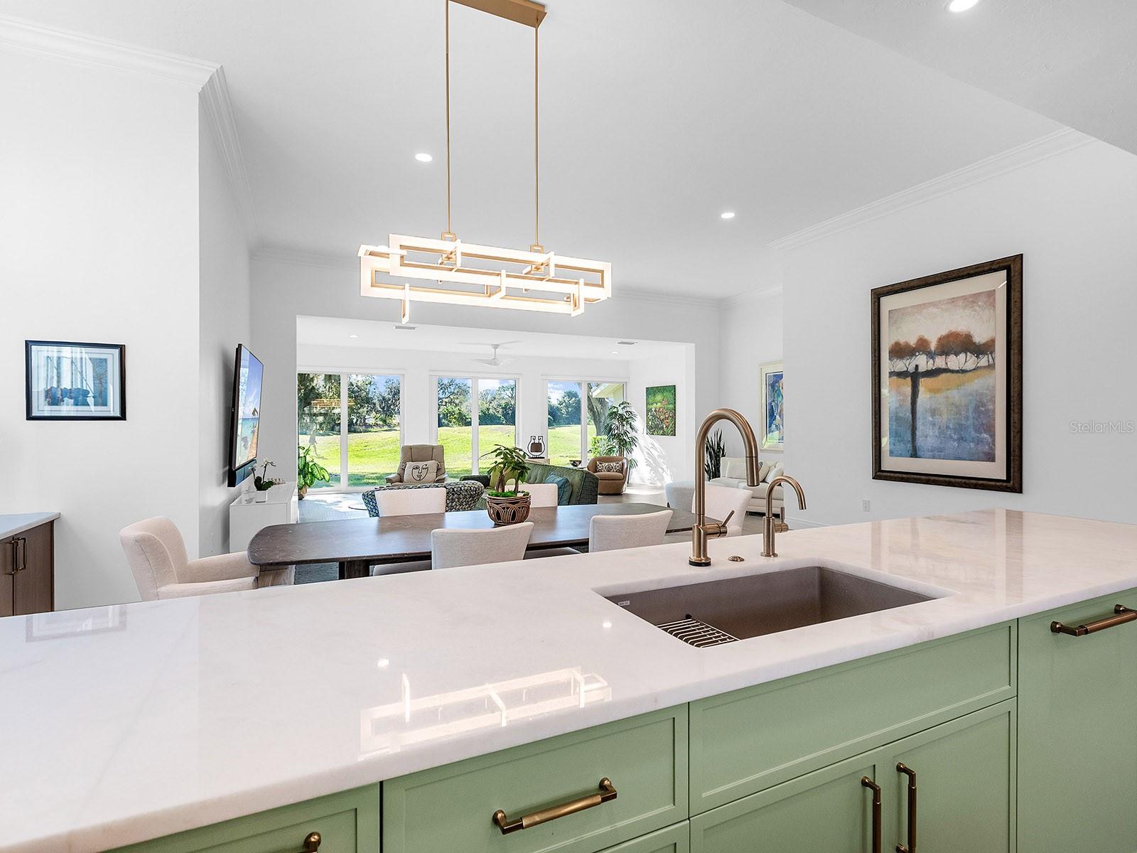 THE HIGHLANDS - Residential Lease