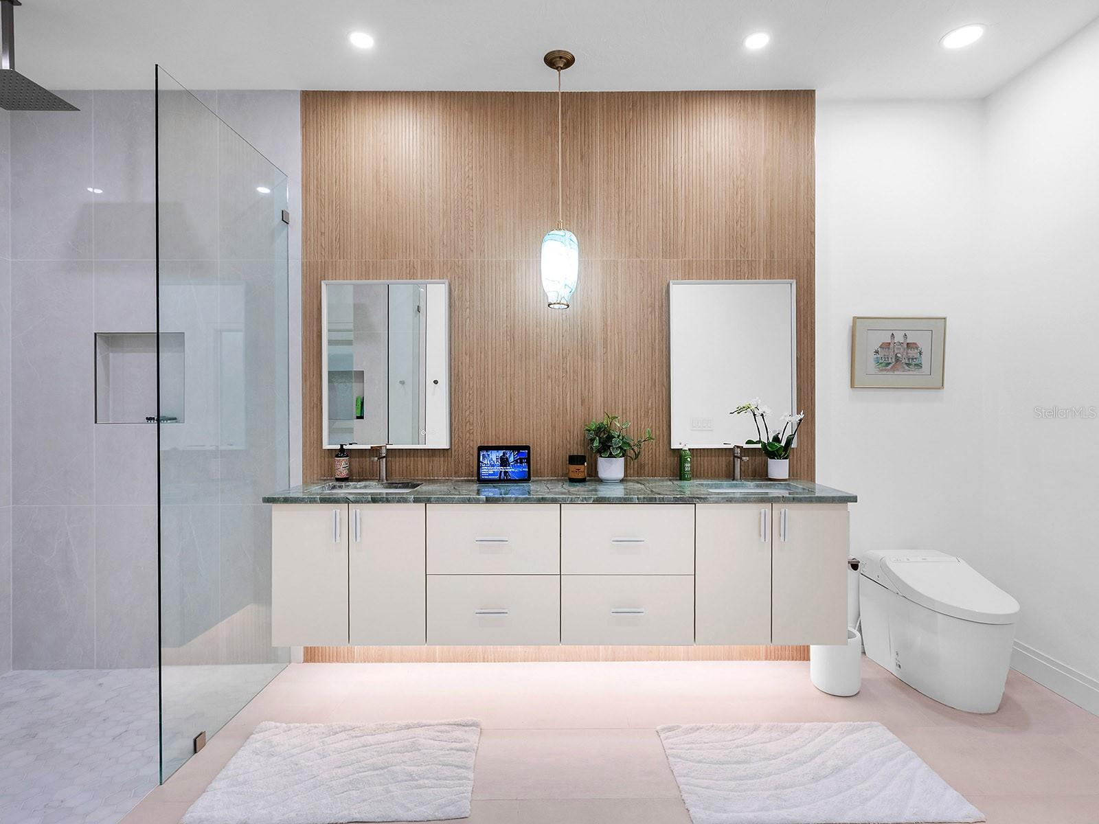 THE HIGHLANDS - Residential Lease