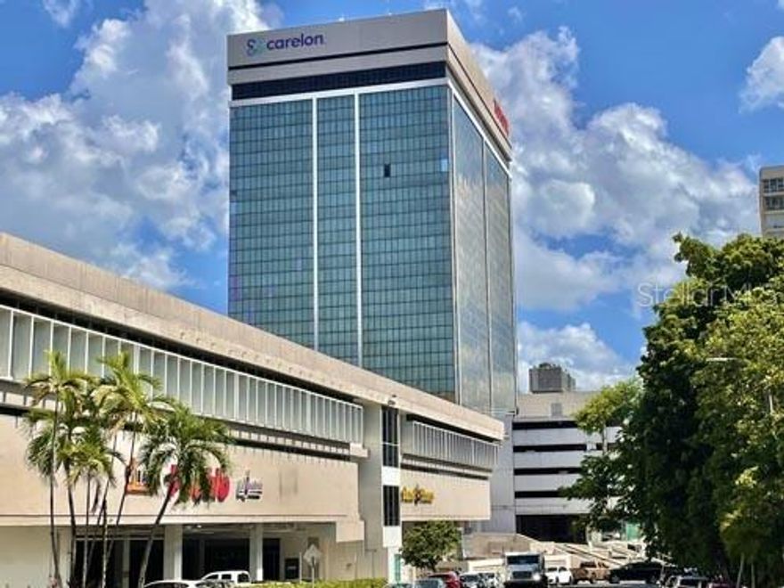 654 Plaza is a Class A office building located at the center of Hato Rey, steps away from the San Juan Judicial Center, and train centers. The building has a total of 277,000 sf of office spaces with full power generator and first class amenities like 24/7 security, fiber optic infrastructure, coffee shop, gym, supermarket, etc. Parking is $110/mo. Spaces available from 1,000 to 16,000 sf.