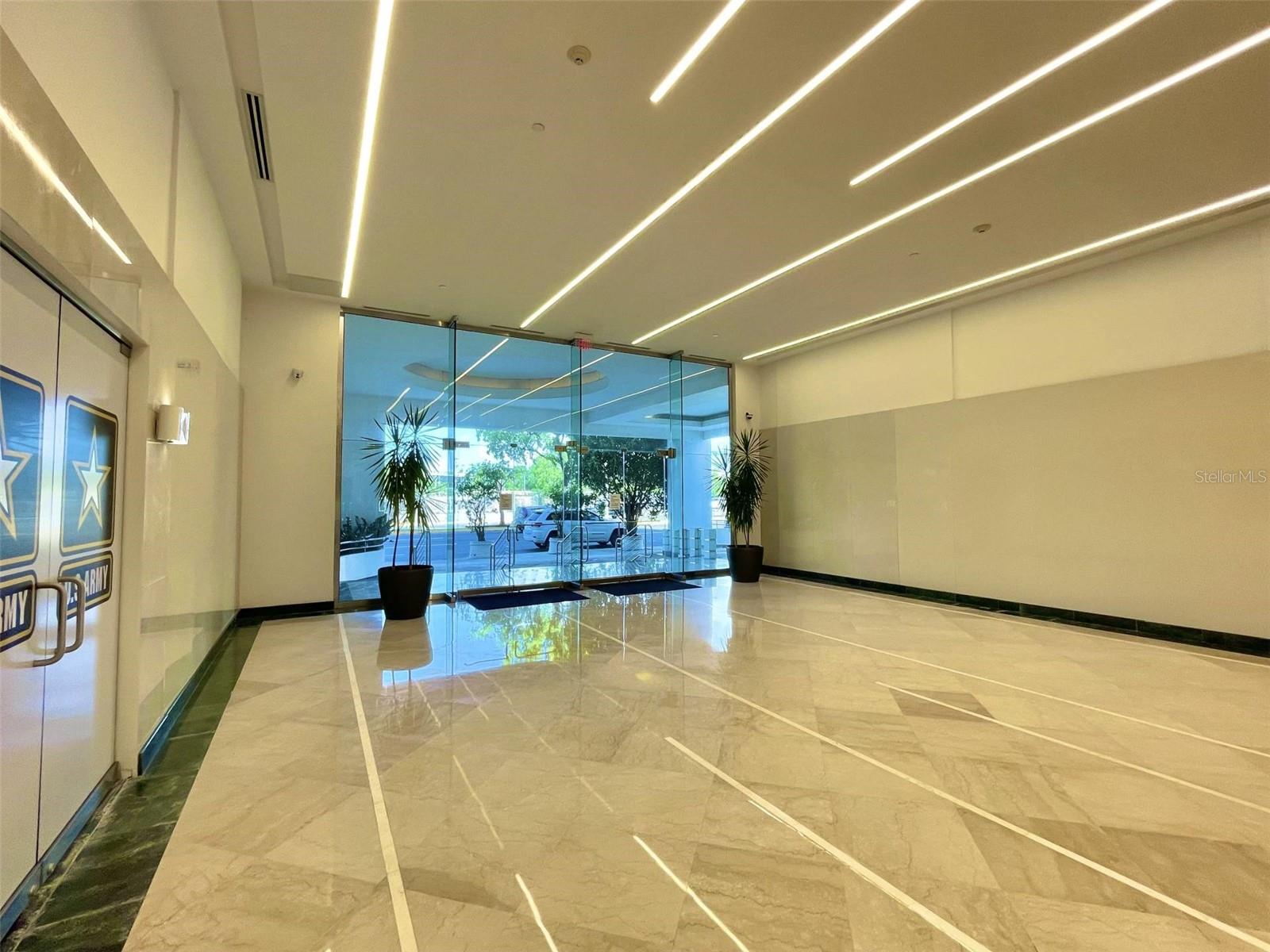 654 MUÑOZ RIVERA - Commercial Lease