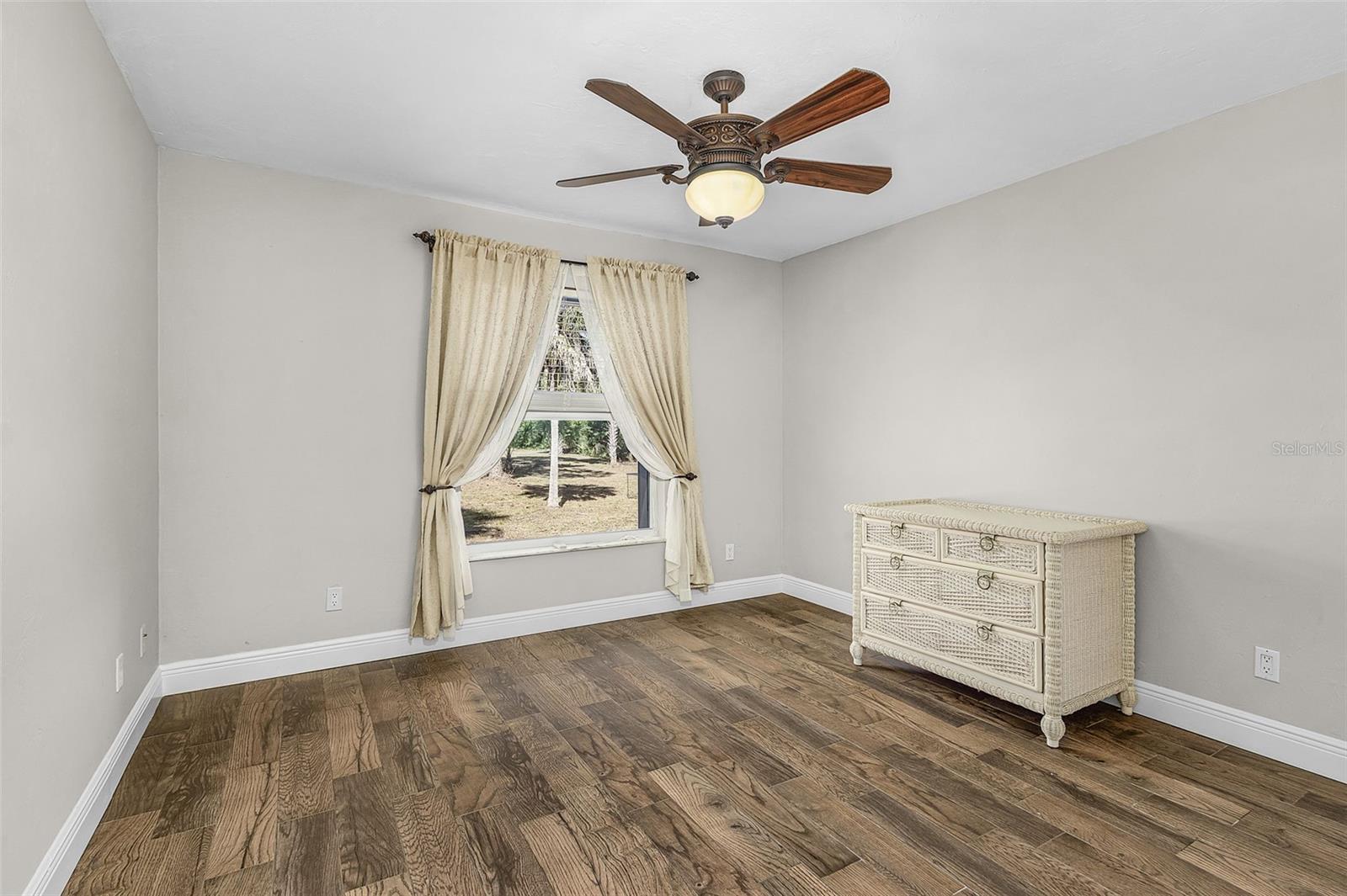 GOLDEN GATE ESTATE UNIT 70 - Residential