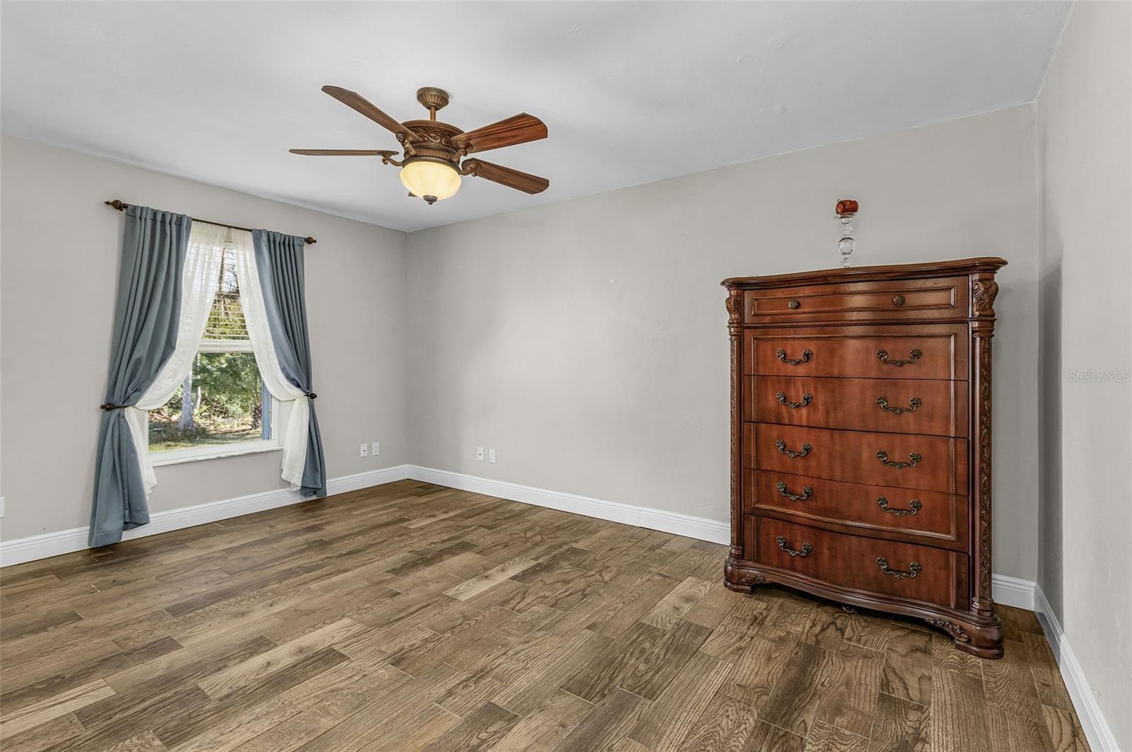 GOLDEN GATE ESTATE UNIT 70 - Residential