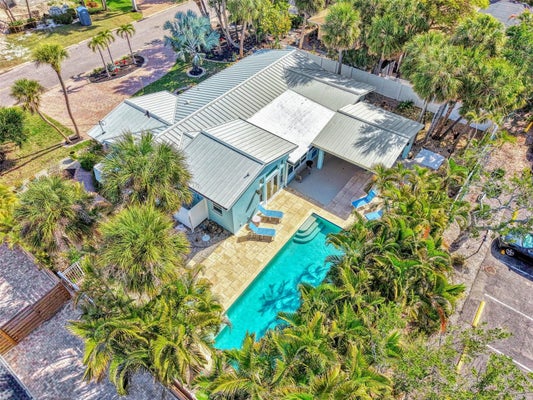 5628 CAPE LEYTE DR, SARASOTA, FL 34242 - Image 7b8be28ca1affdc00c7a2d05790ea3fd/2137360278
