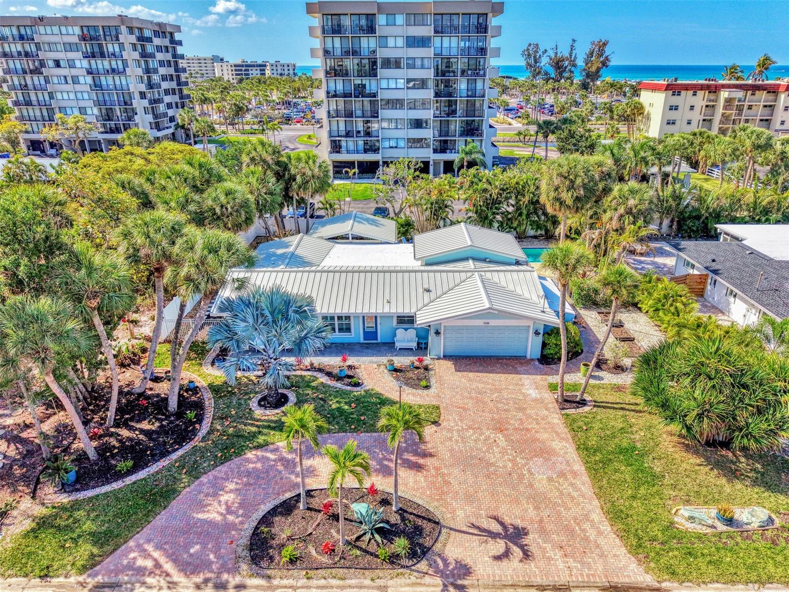 5628 CAPE LEYTE DRIVE