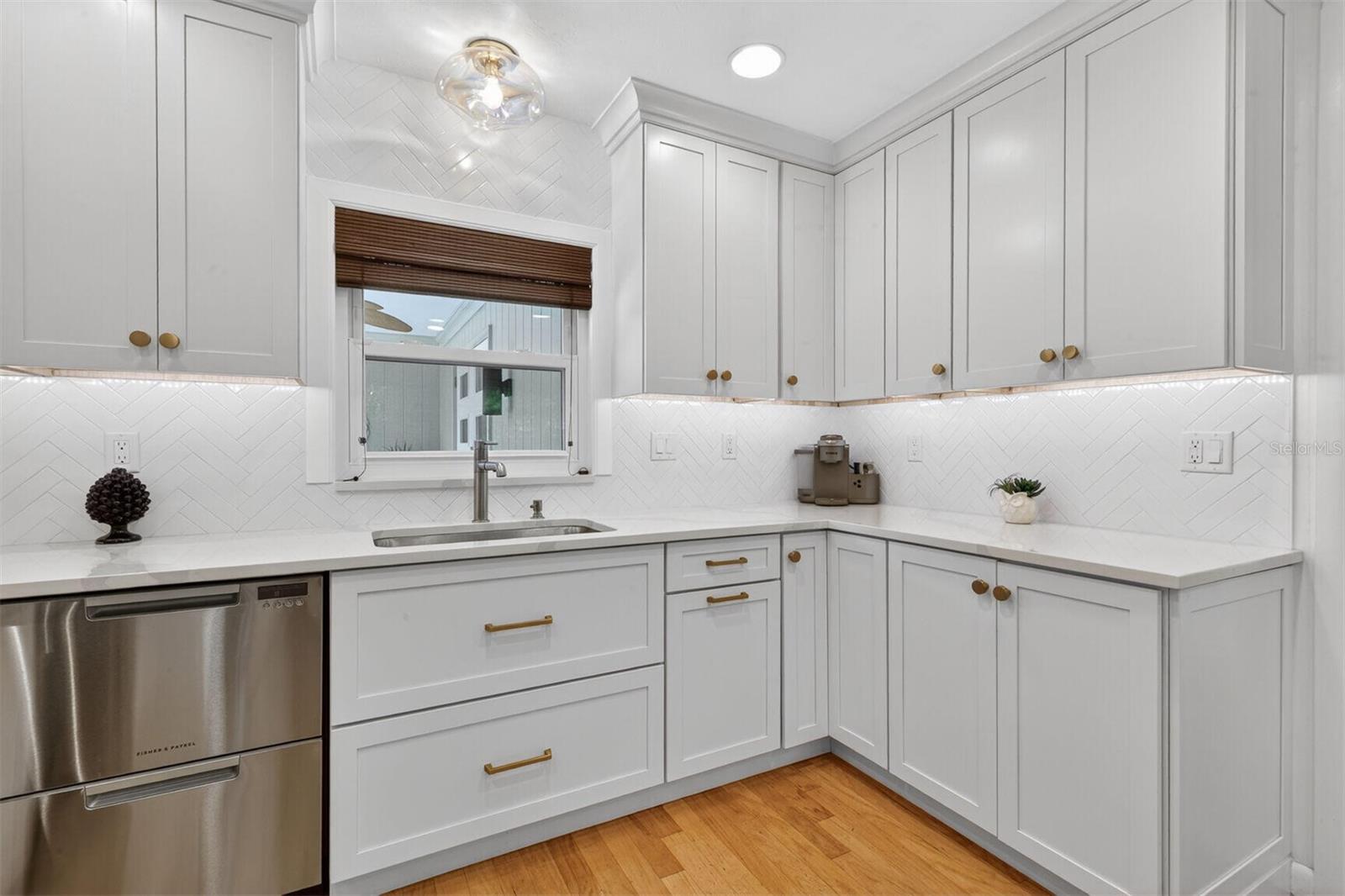 SUBURBAN HEIGHTS - Residential