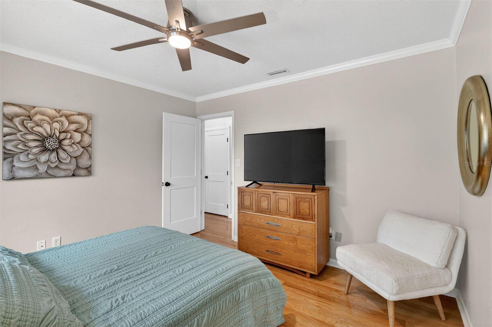 SUBURBAN HEIGHTS - Residential