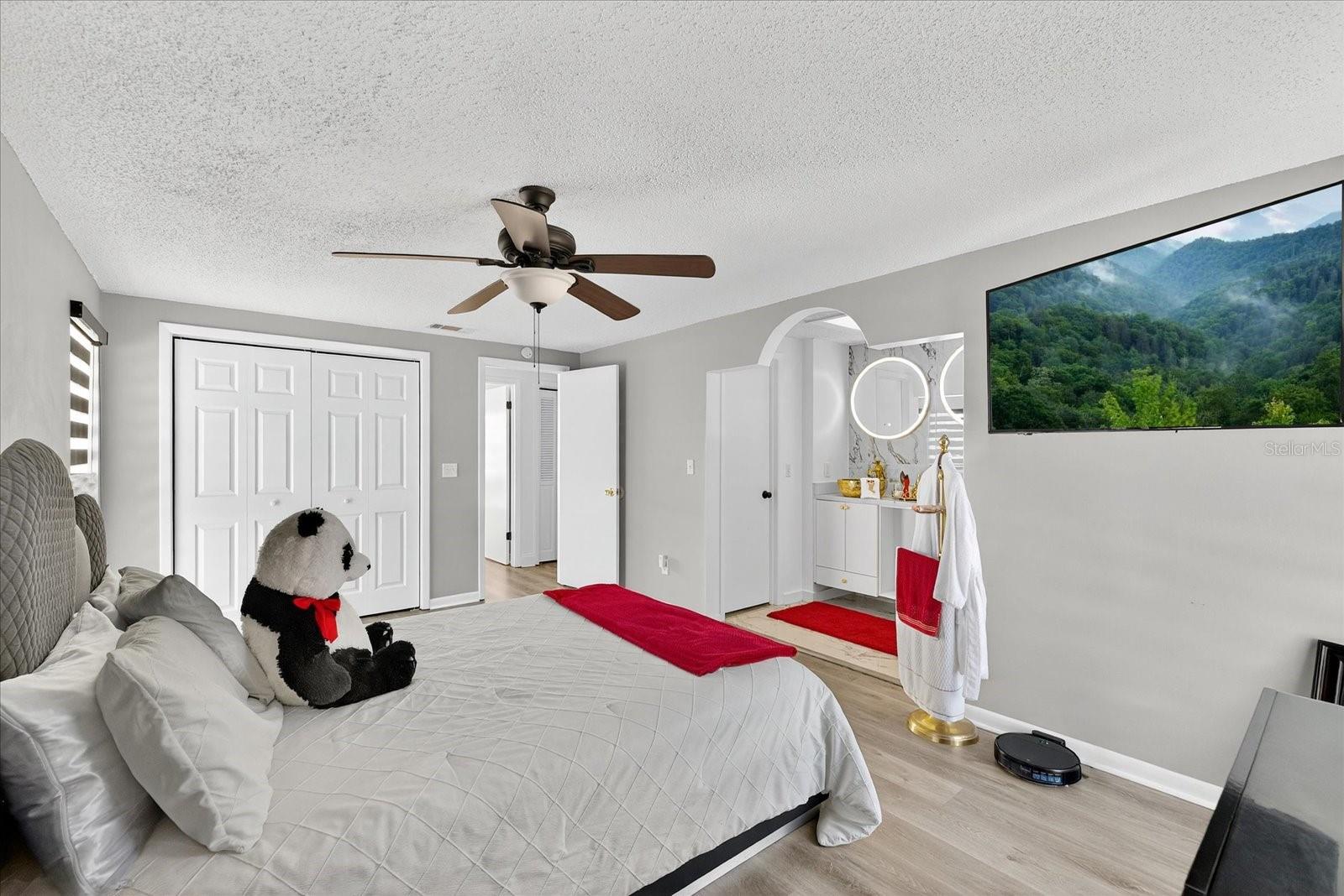 TOWN N COUNTRY - Residential