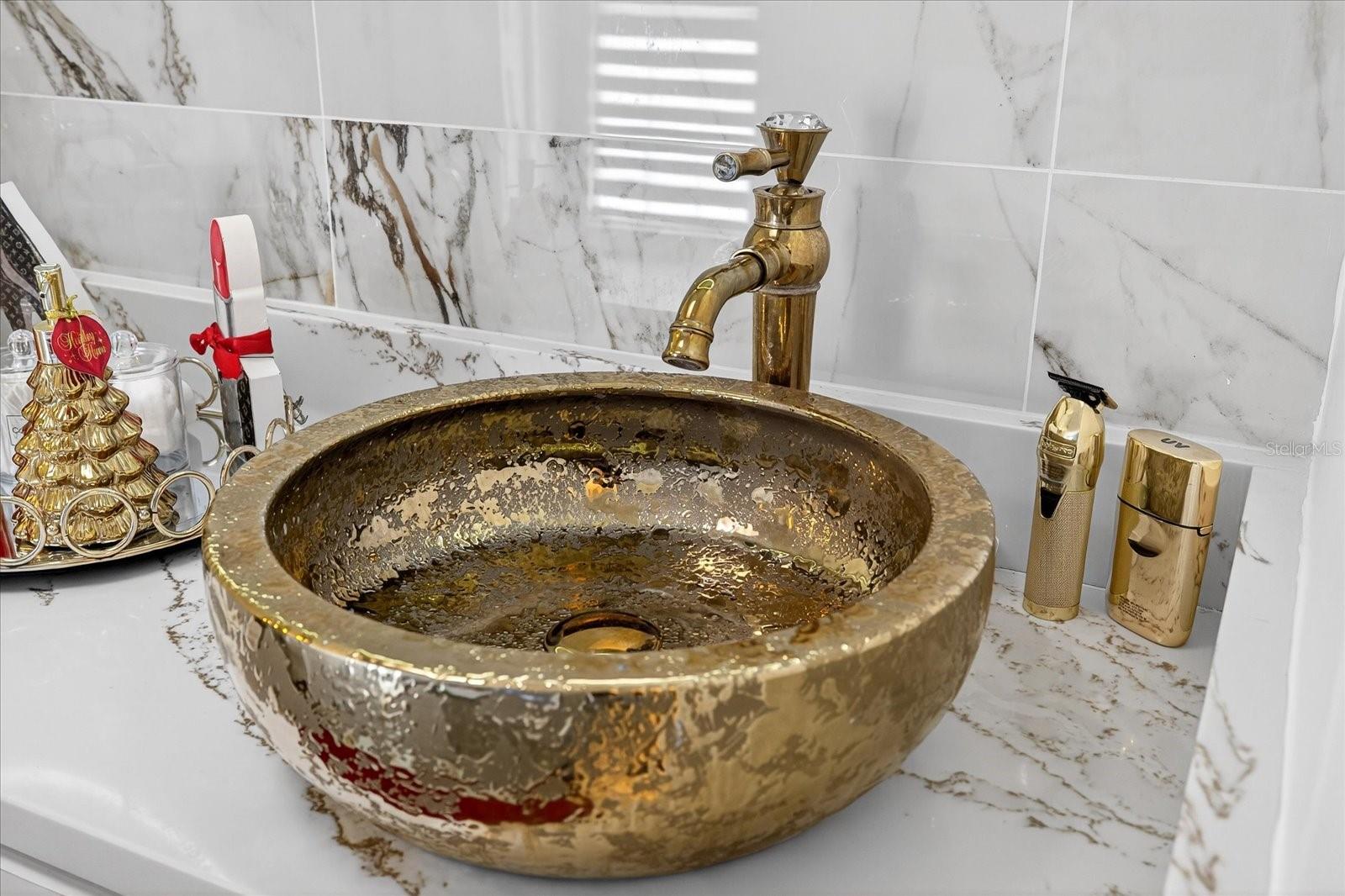 TOWN N COUNTRY - Residential