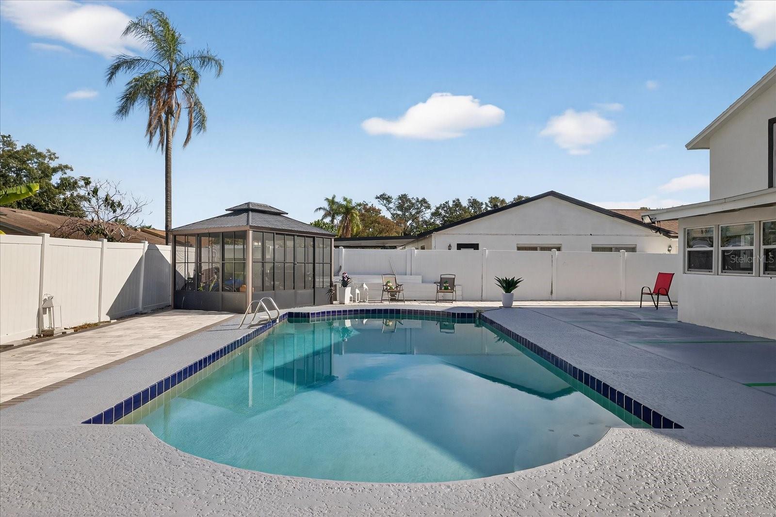 TOWN N COUNTRY - Residential