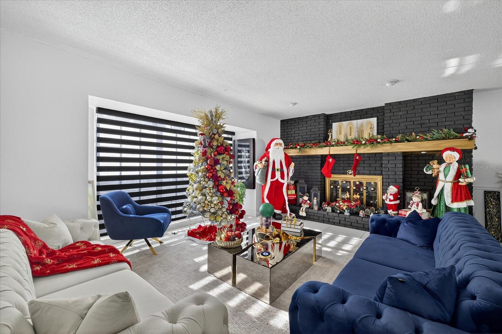 TOWN N COUNTRY - Residential