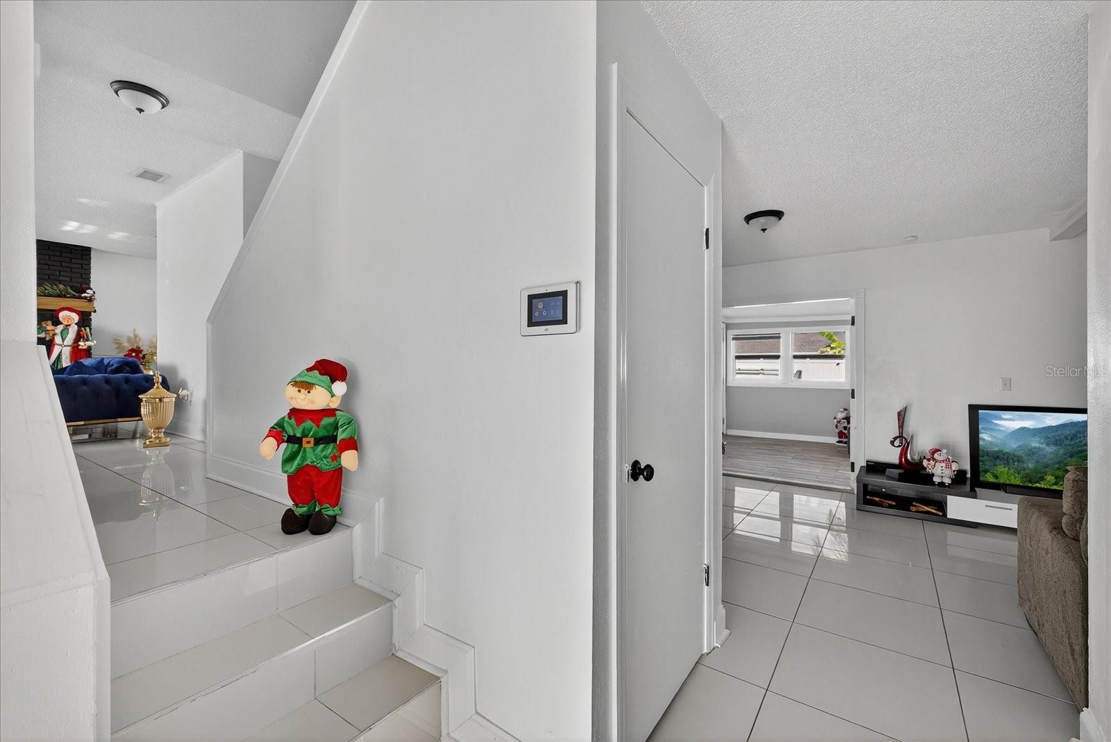 TOWN N COUNTRY - Residential