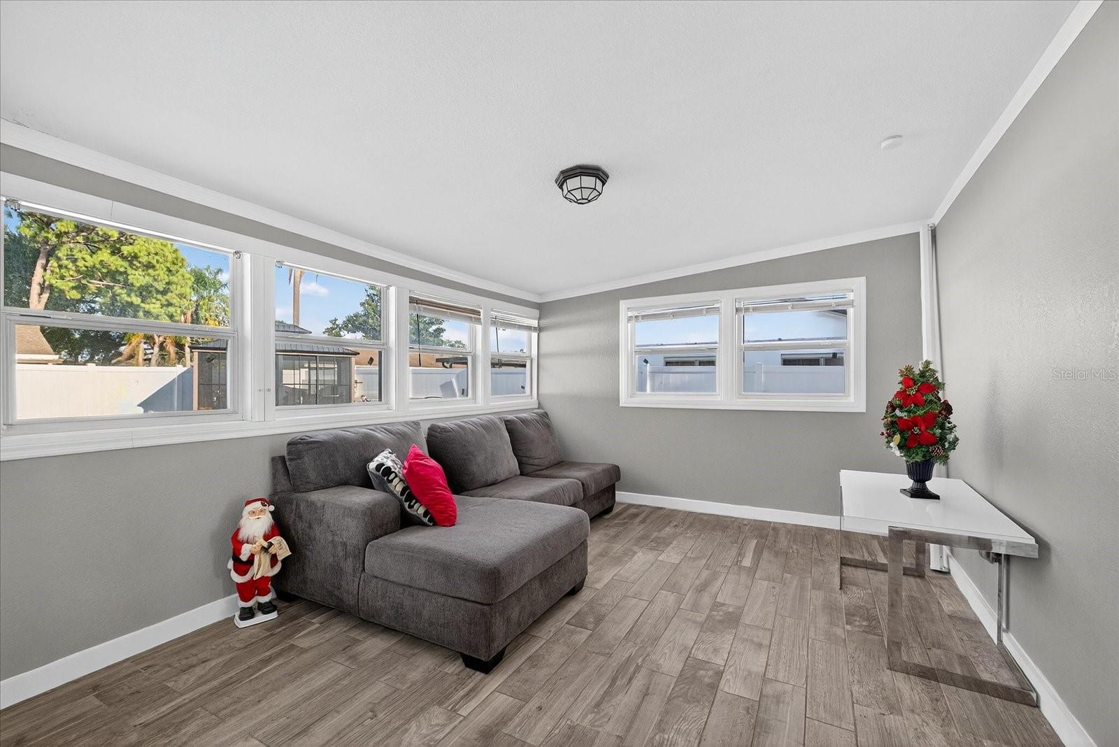 TOWN N COUNTRY - Residential