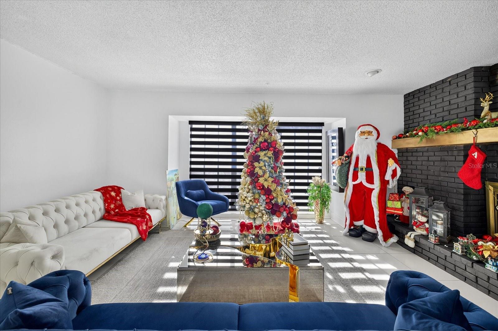 TOWN N COUNTRY - Residential