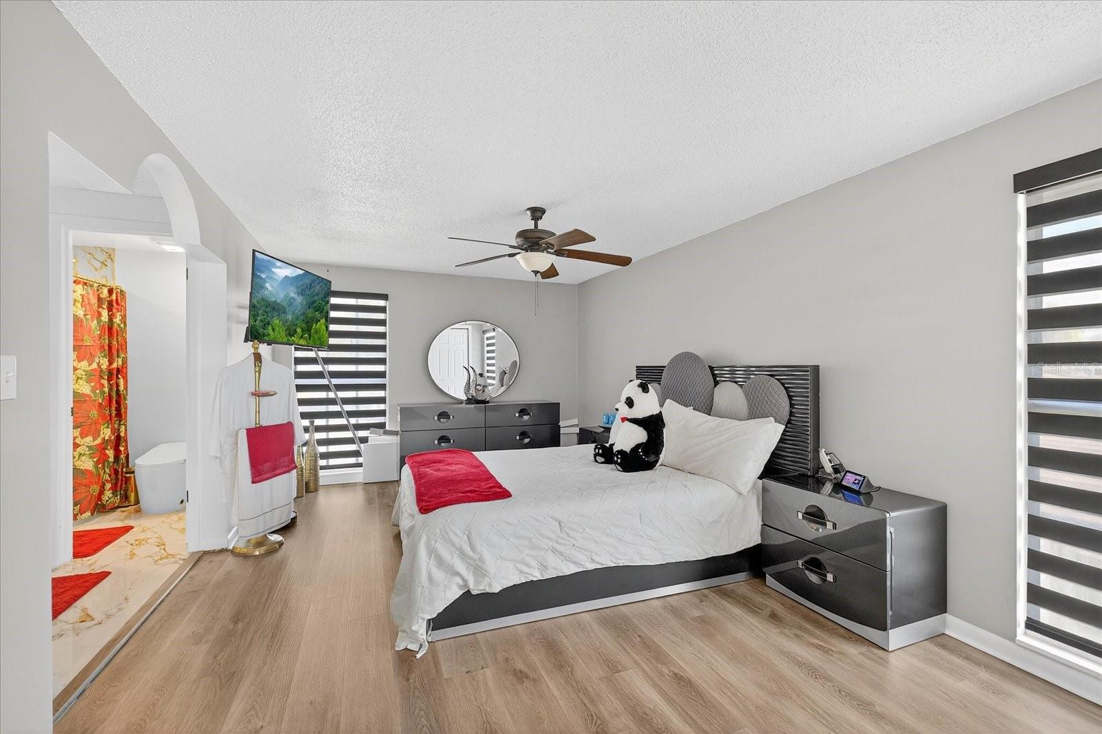 TOWN N COUNTRY - Residential