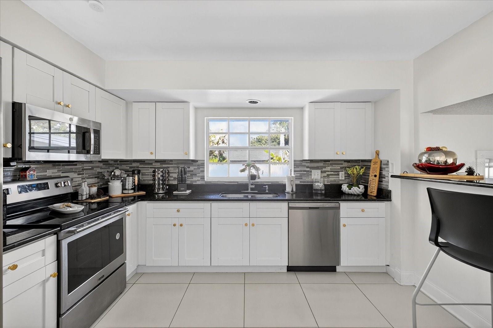 TOWN N COUNTRY - Residential