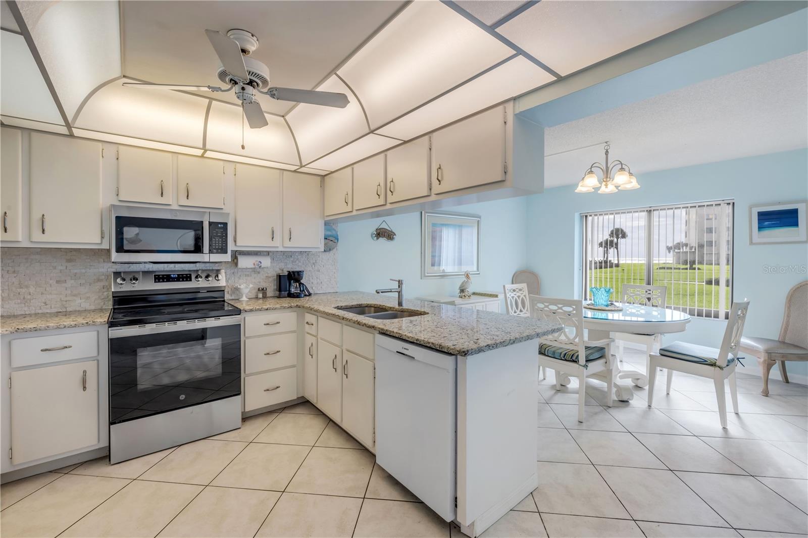 ERROLL SEA CONDO - Residential