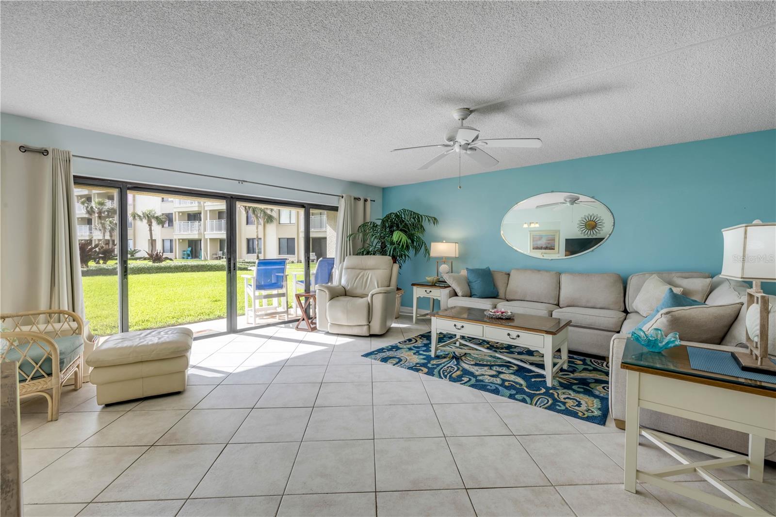 ERROLL SEA CONDO - Residential