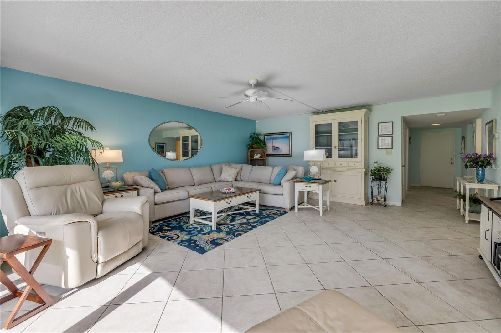 ERROLL SEA CONDO - Residential