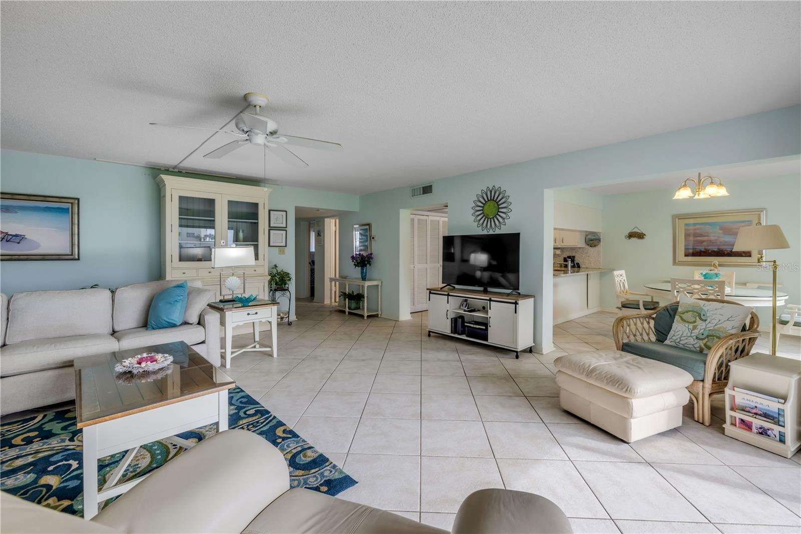 ERROLL SEA CONDO - Residential