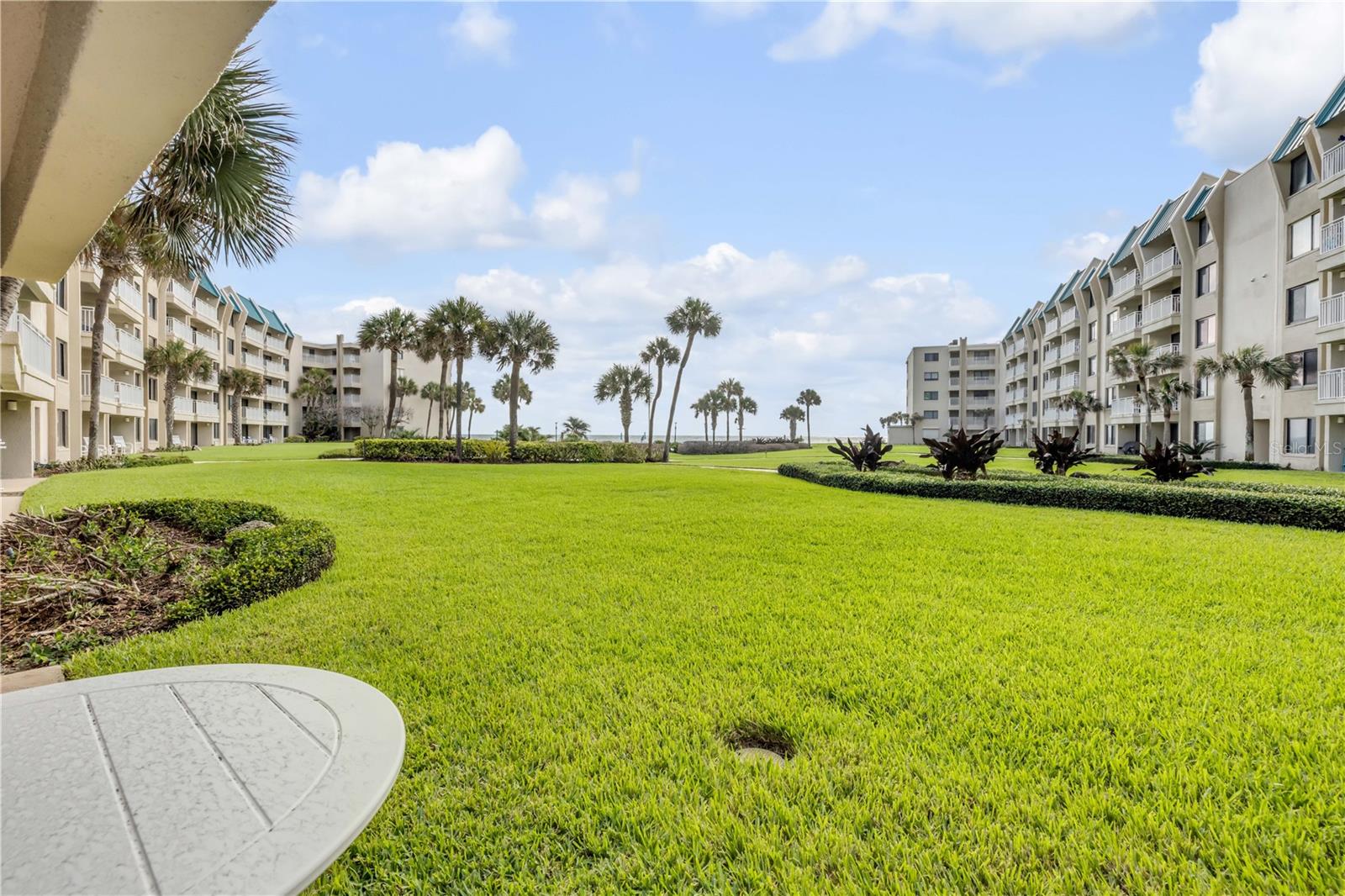 ERROLL SEA CONDO - Residential