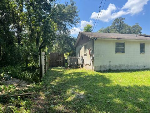 A home in BROOKSVILLE