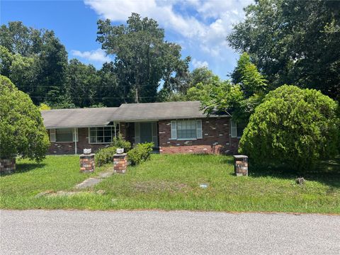 A home in BROOKSVILLE