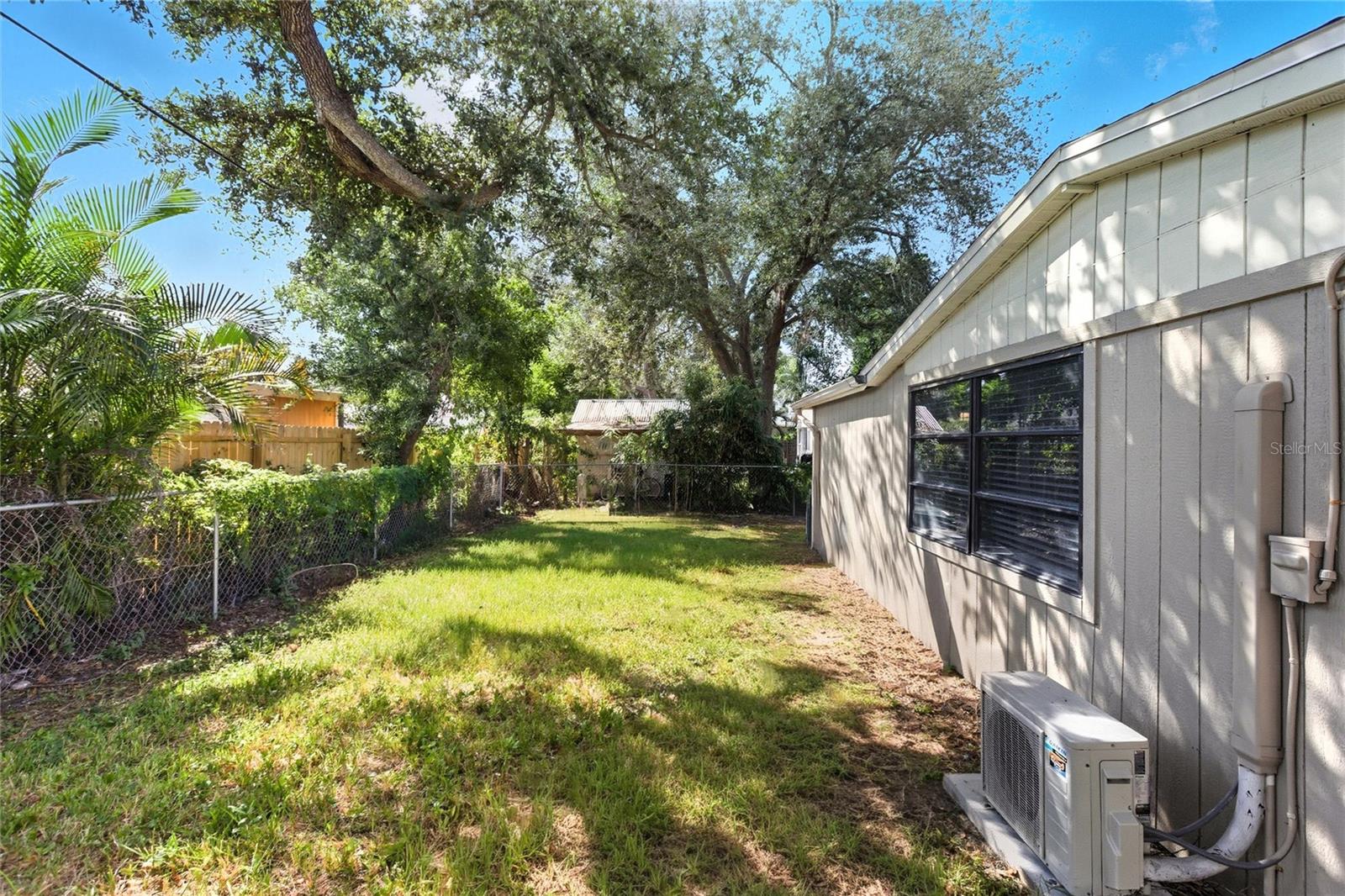 SOUTH VENICE - Residential