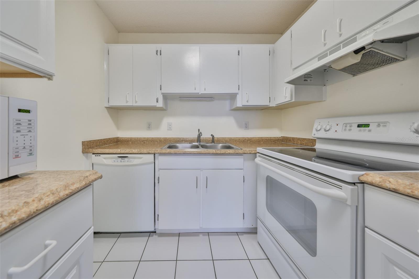 GLOUCESTER D CONDO - Residential