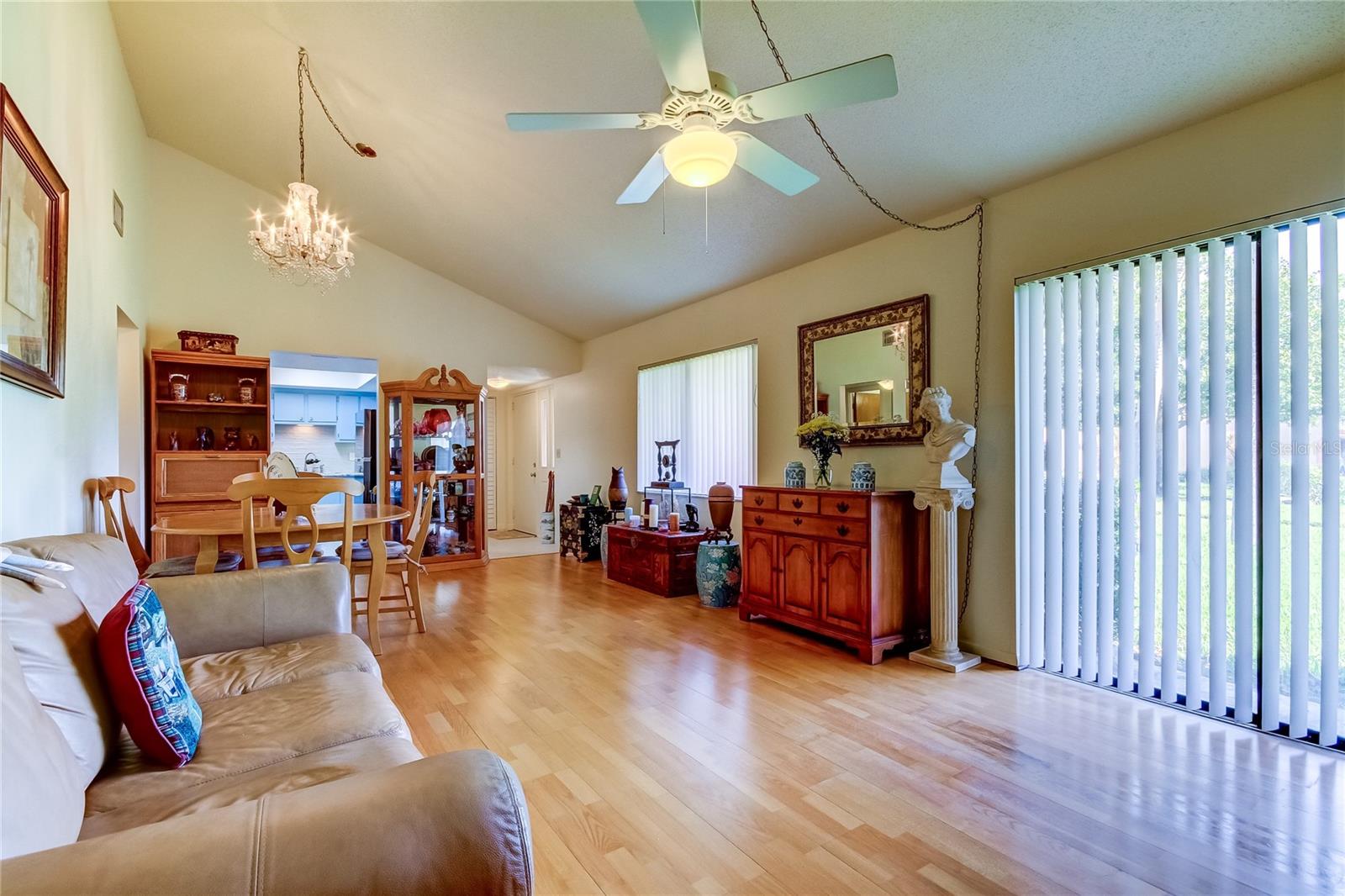 9537 86TH AVENUE 9537