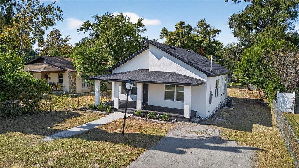 Photo of 1305 N Burton Street, Plant City, FL 33563 (MLS # TB8449230)