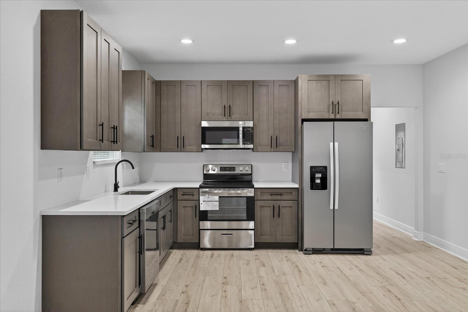 ORANGE HEIGHTS - Residential