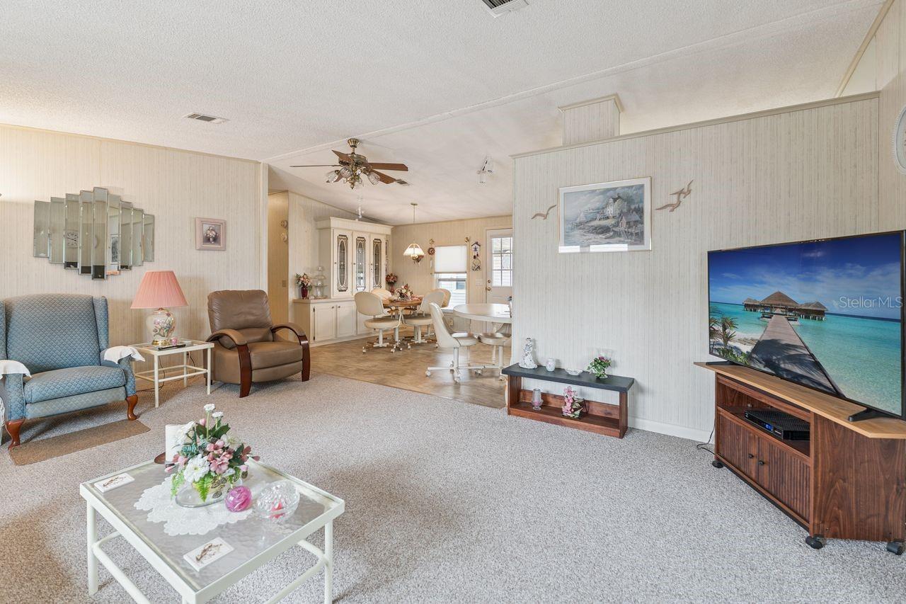 LAKE N GOLF ESTATES ADD - Residential