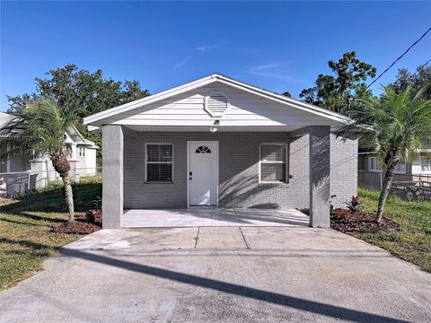 Photo of 2408 E Magnolia Street, Lakeland, FL 33801 (MLS # S5137112) Photo of 2408 E Magnolia Street, Lakeland, FL 33801 (MLS # S5137112)