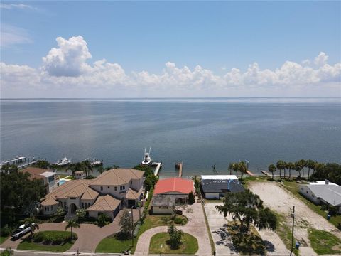 Photo of 3227 Bayshore Boulevard NE, St Petersburg, FL 33703 (MLS # TB8387249)