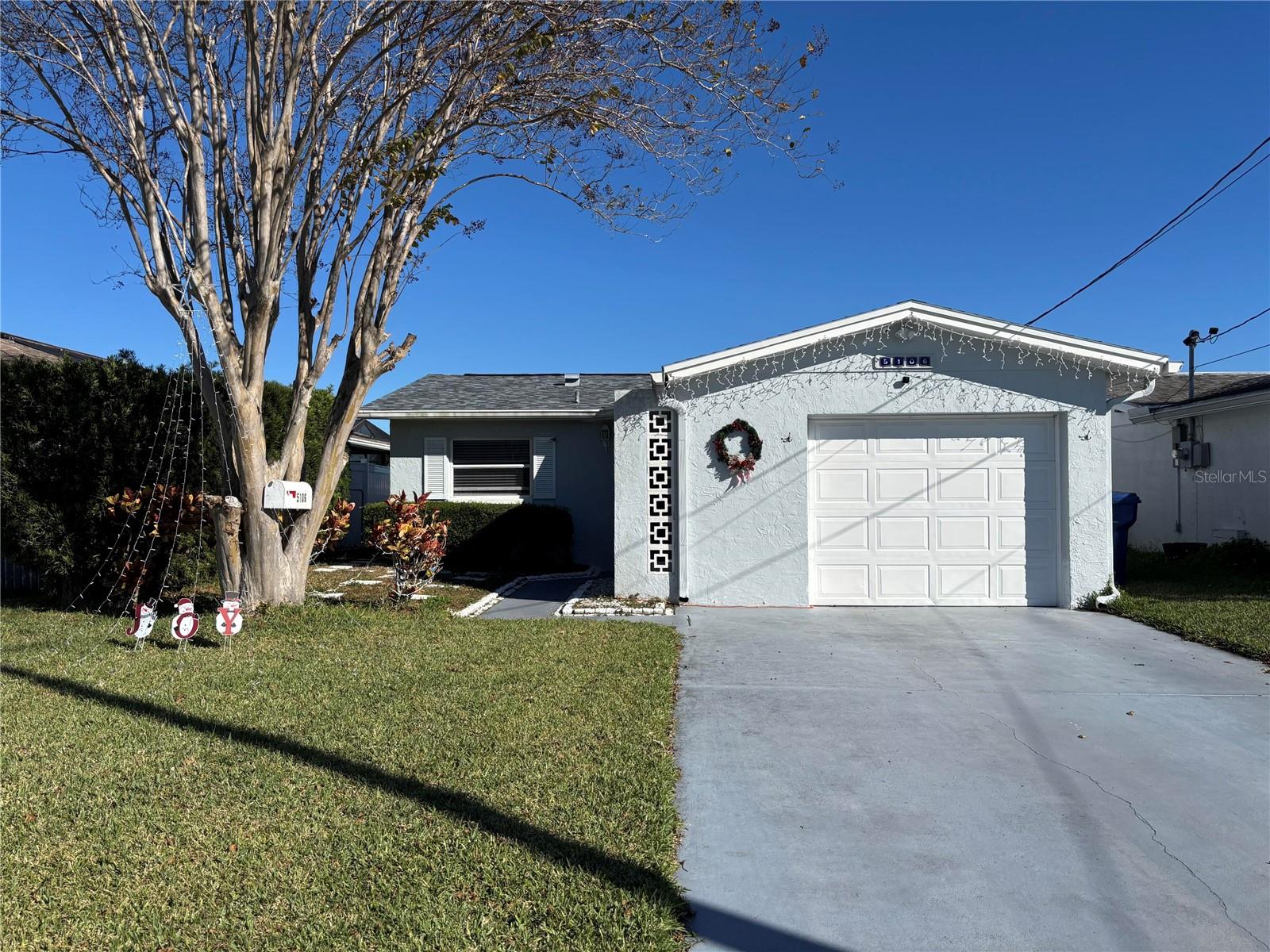 FLOR A MAR SEC 15A - Residential